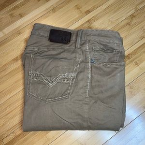 BK khaki denim. Jake Straight. Regular Fit. Performance stretch. 34/34